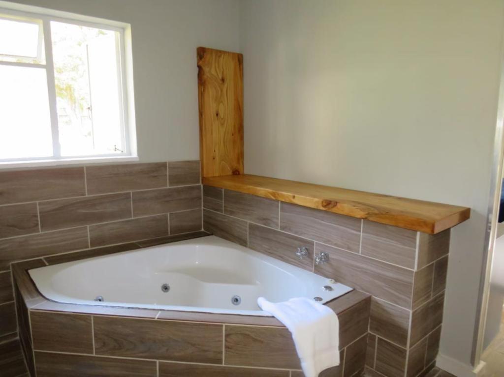 Sani Pass Manor Guest House Himeville Buitenkant foto