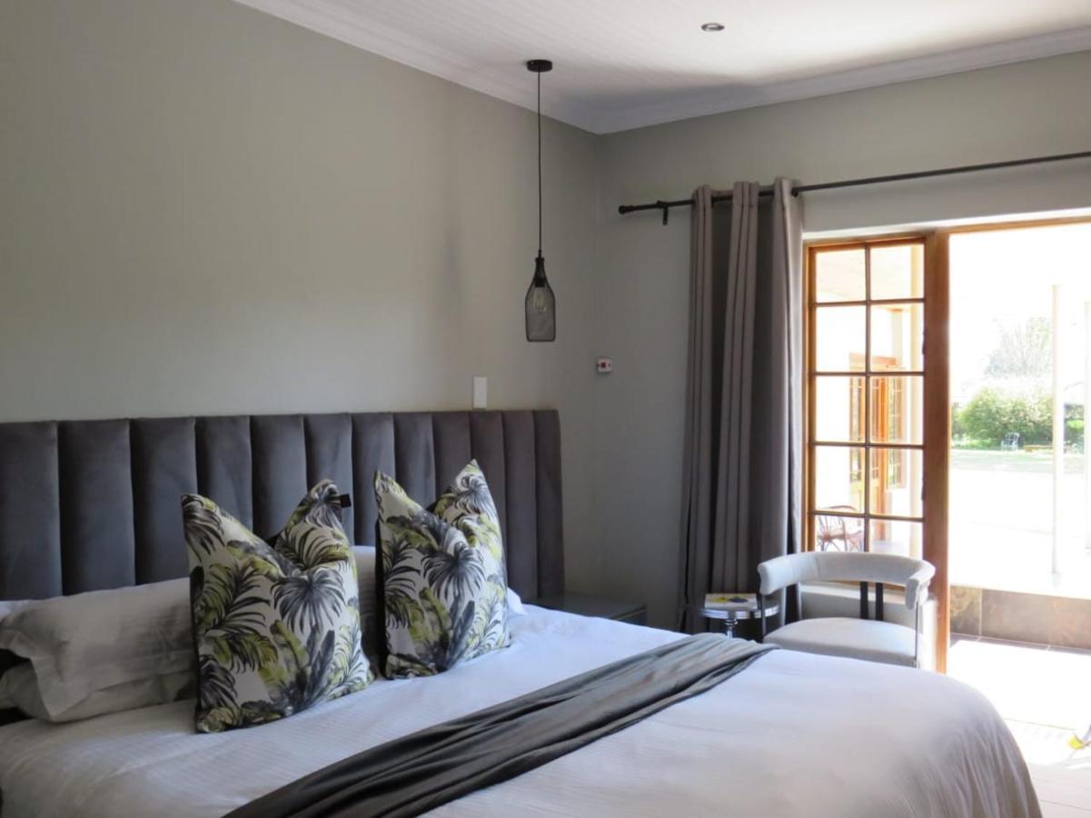 Sani Pass Manor Guest House Himeville Buitenkant foto