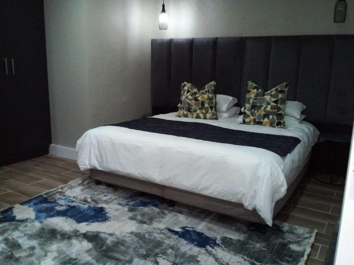 Sani Pass Manor Guest House Himeville Buitenkant foto